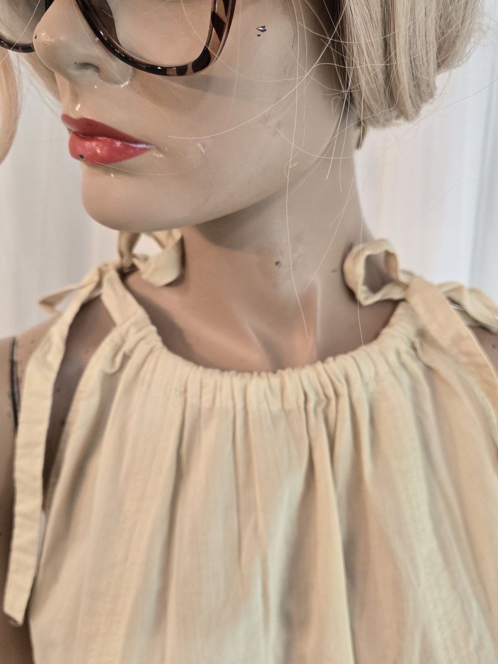 H&M Cream Tie-Shoulder Sleeveless Top. Brand New With Tags. 100% Cotton. - Picture 5 of 7